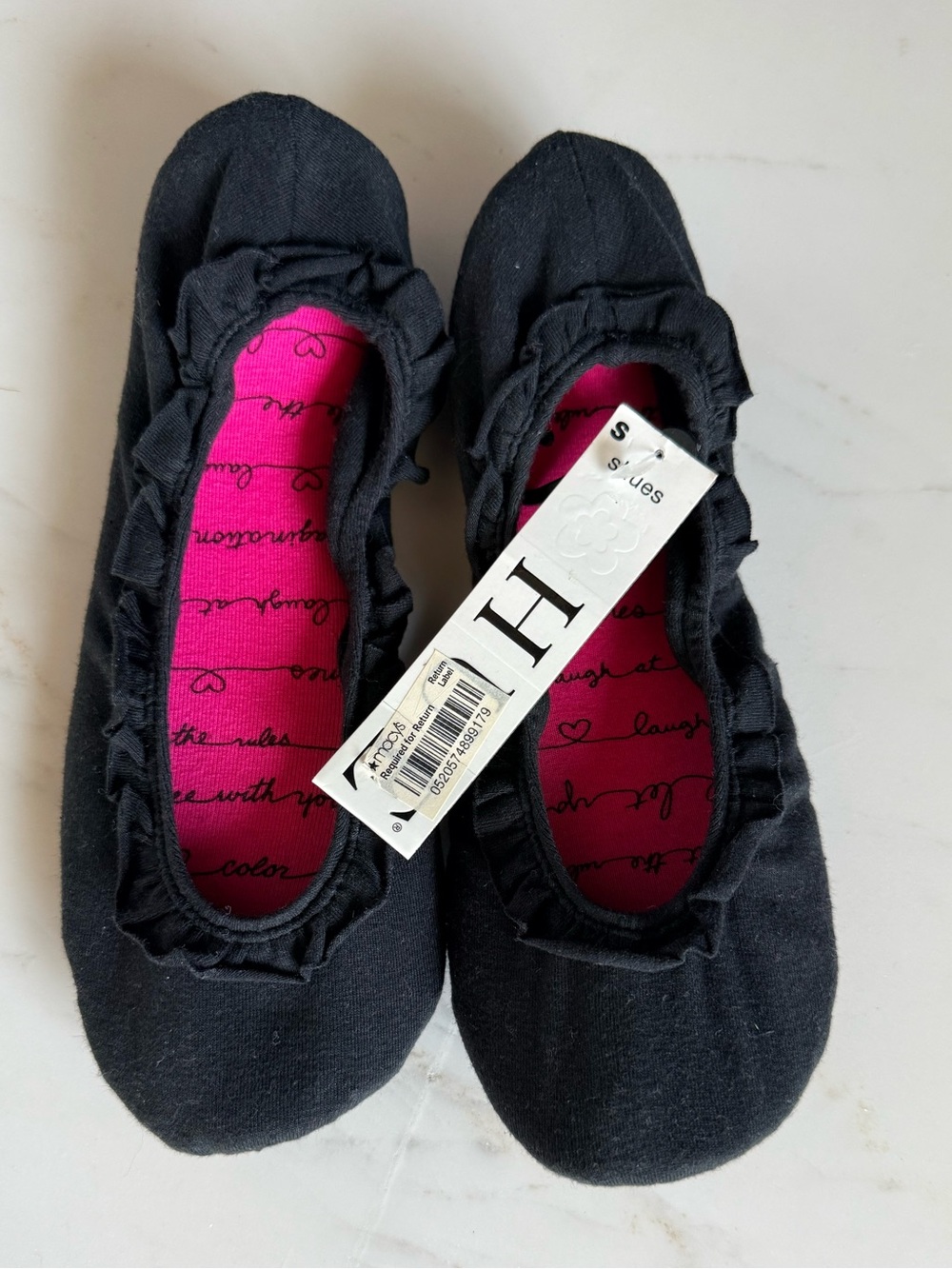 NEW HUE Women Ruffle Slippers Slip on Black Ballet Flats Shoes Footwear Size 5/6